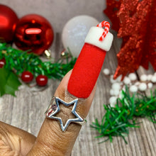 Load image into Gallery viewer, Hallow star ring
